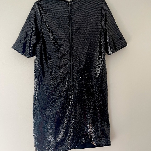 NWT | Gilli Black Sequin NYE Shift Dress | Size Small - Picture 4 of 7